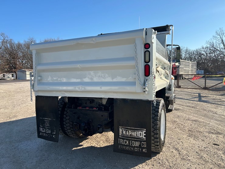 2013-international-durastar-4400-image-16