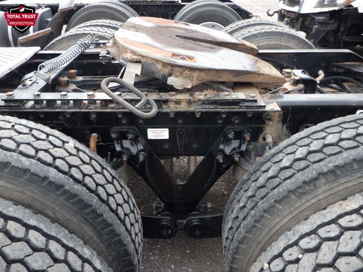 2019-kenworth-t880-image-15