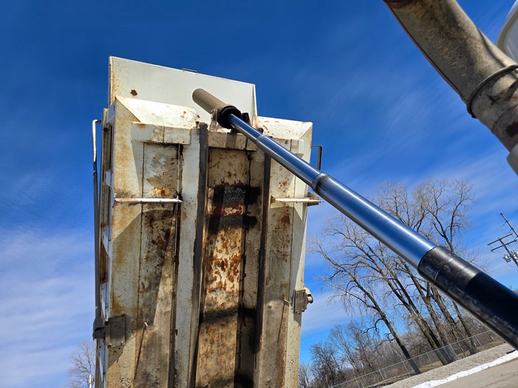 1998-mack-dm600-image-43