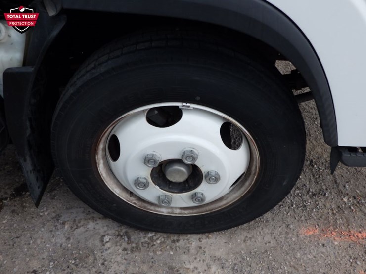 2020-isuzu-nrr-image-20