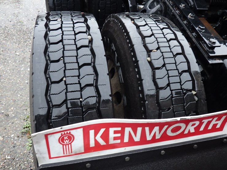 2022-kenworth-t680-image-7