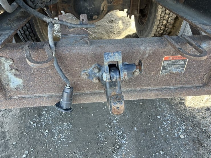 2015-freightliner-m2-s/a-bucket-truck-image-19