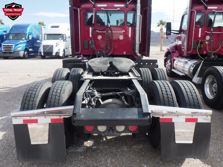 2020-kenworth-t680-image-8