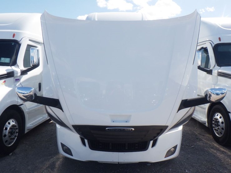 2024-freightliner-cascadia-126-image-28