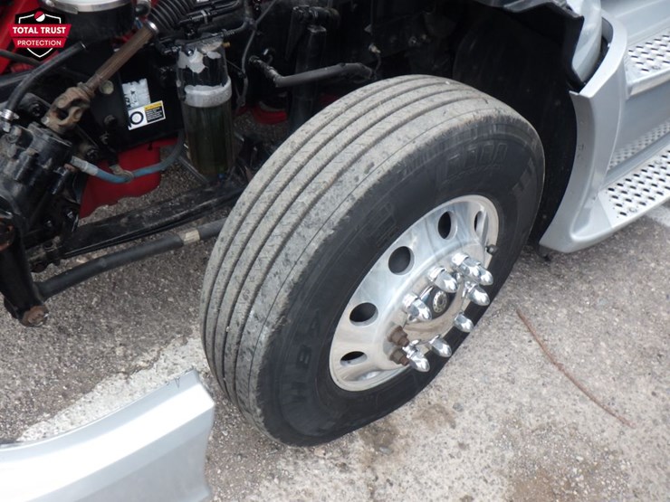 2020-kenworth-t680-image-21