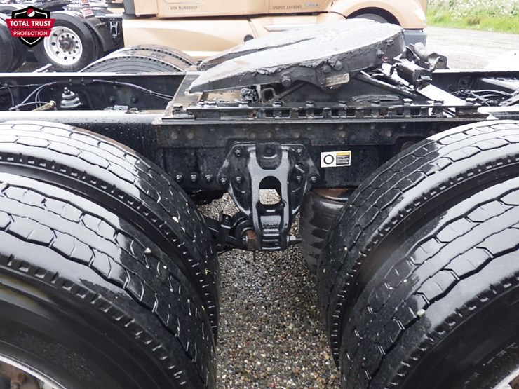 2022-kenworth-t680-image-8