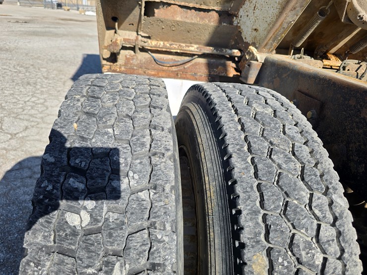 1998-mack-dm600-image-63