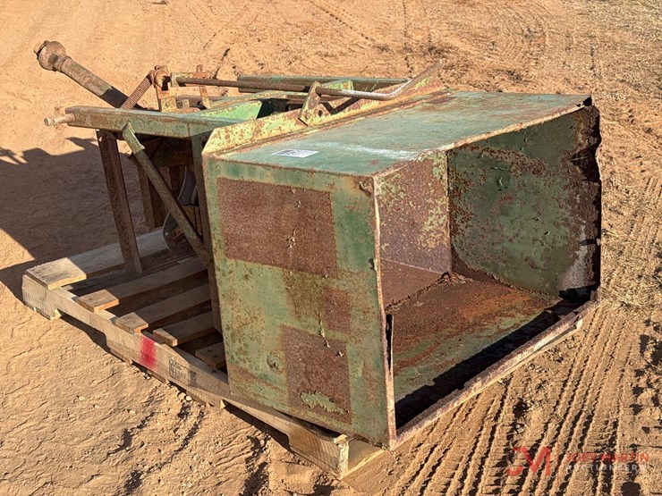 3ph-hopper-spreader-image-4