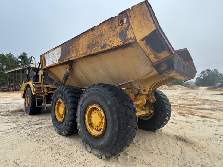 2016-caterpillar-730c-image-7