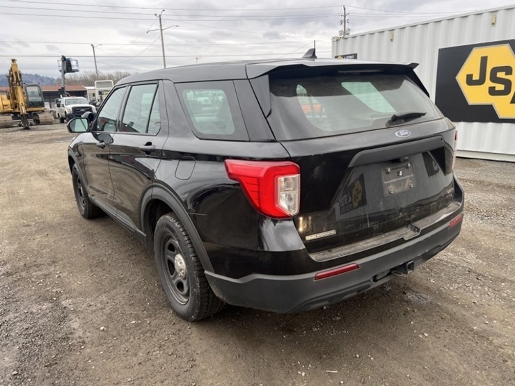 2021-ford-explorer-image-6