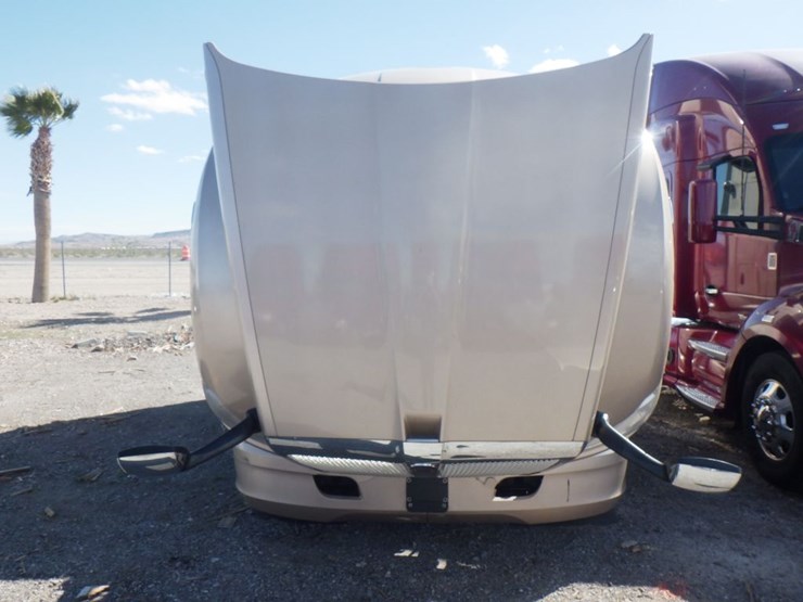 2020-kenworth-t680-image-25