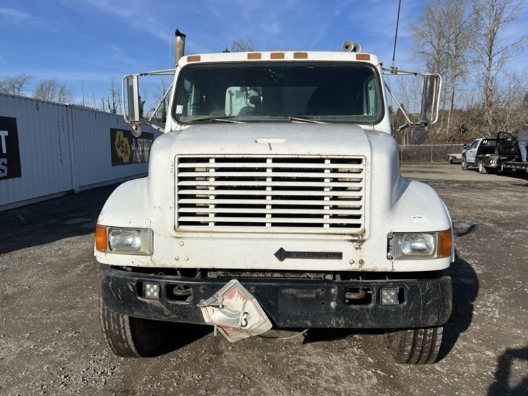 1990-international-4900-image-8