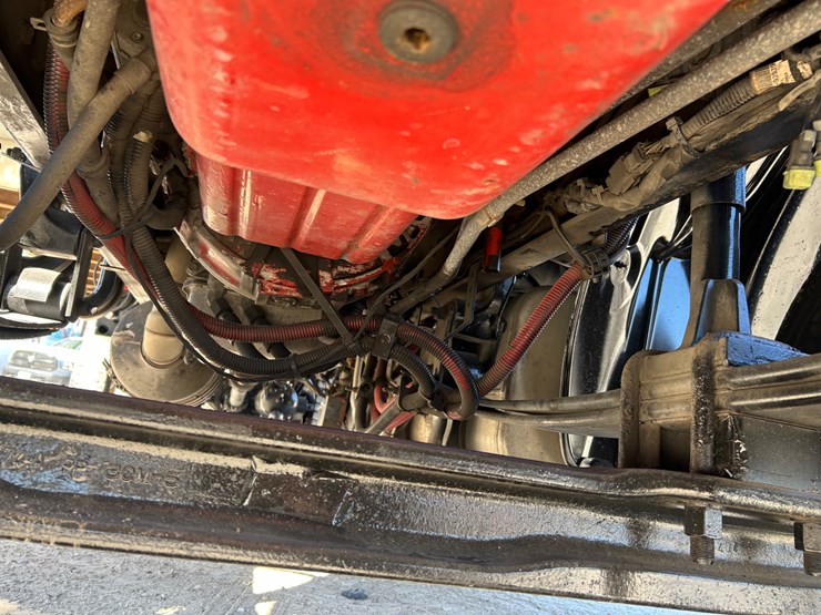 2018-freightliner-m2-106-image-34