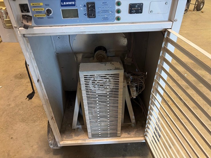 l.b-white-premier-350df-heater-image-6