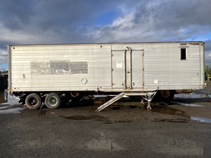 1976-great-dane-trailer-image-5