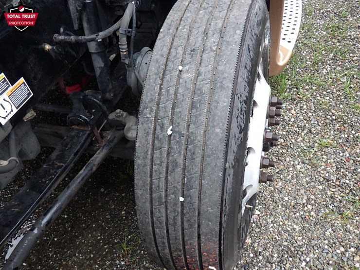 2022-kenworth-t680-image-26