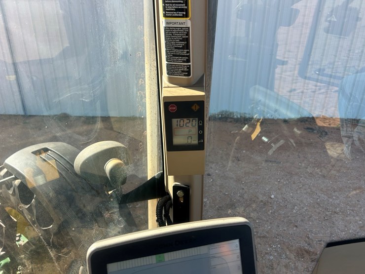 2004-john-deere-8420-image-38