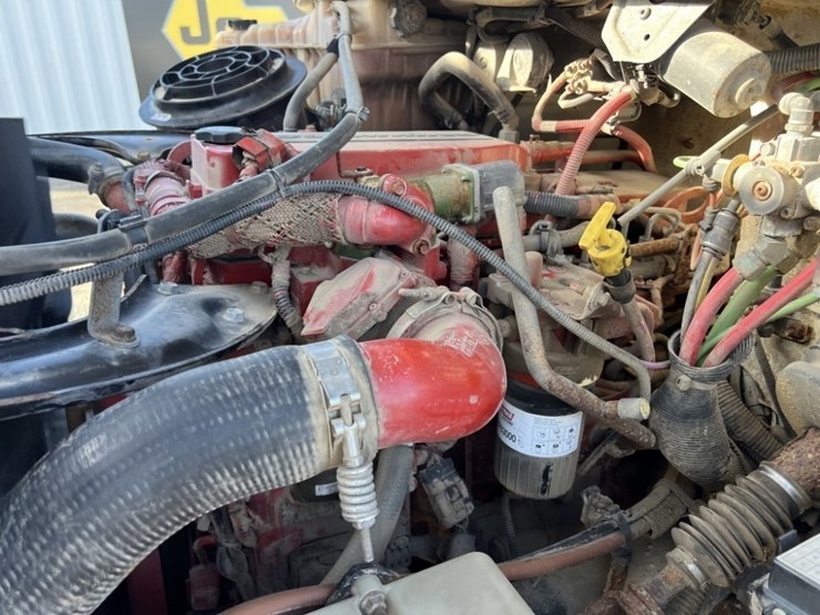 2015-freightliner-m2-s/a-bucket-truck-image-10