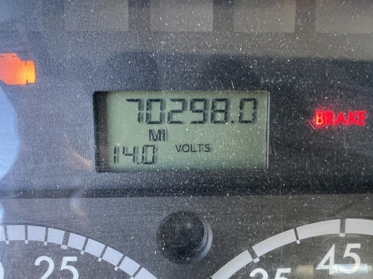 2015-freightliner-m2-s/a-bucket-truck-image-30