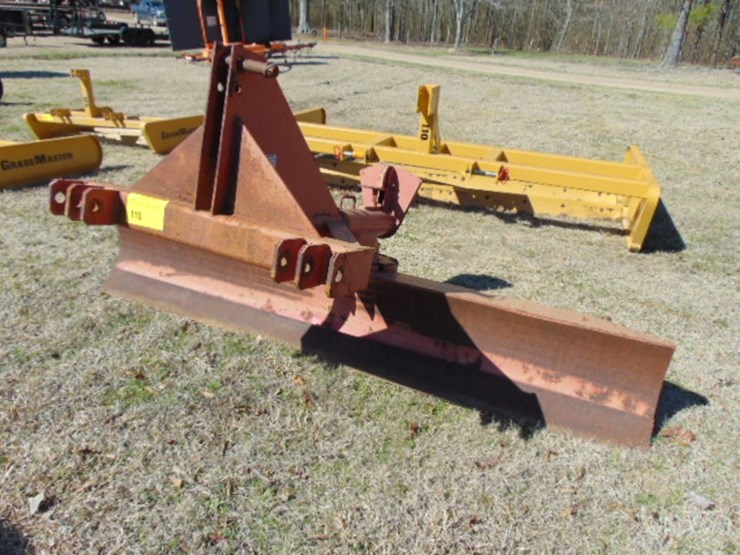 8'-heavy-duty-3pt-hitch-drag-blade-image-1