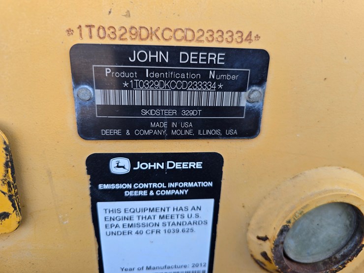 2012-deere-329d-image-23
