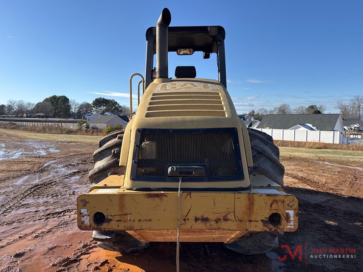 2005-caterpillar-cp-563e-image-12