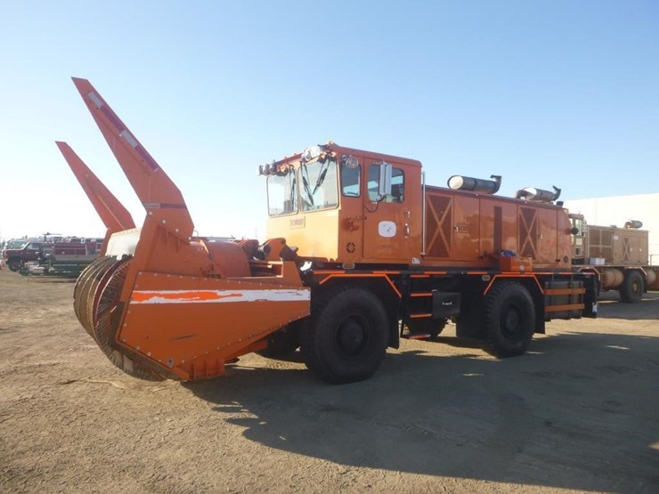 1992-schmidt-df400-s/a-4x4-snow-blower-truck-image-1