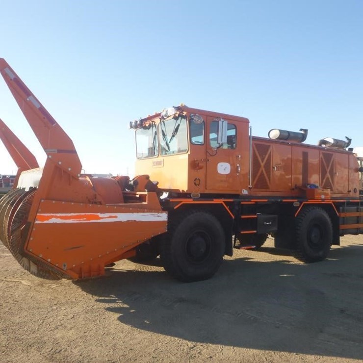 1992 Schmidt DF400 S/A 4x4 Snow Blower Truck