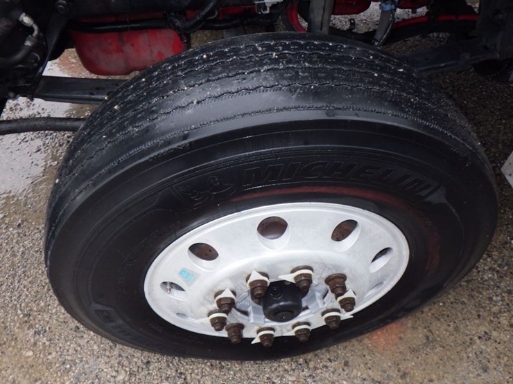 2014-kenworth-t660-image-21