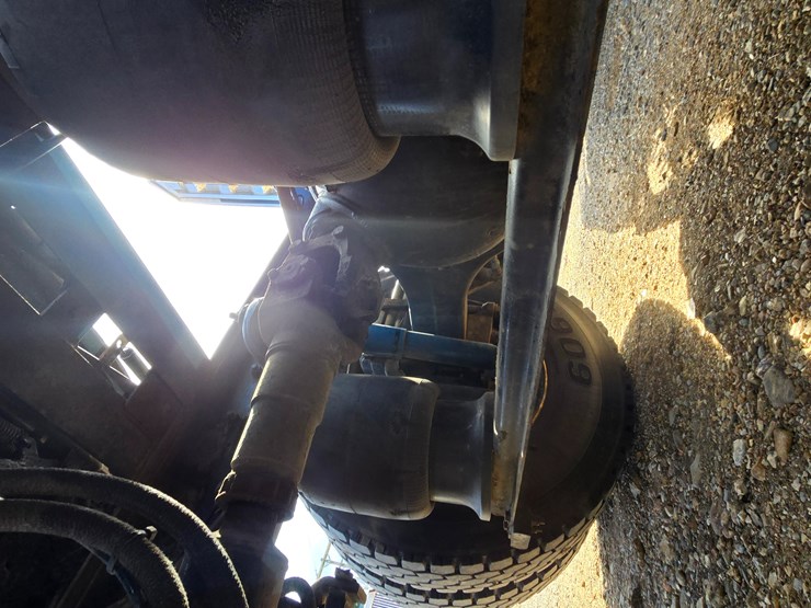 1997-peterbilt-377-image-85