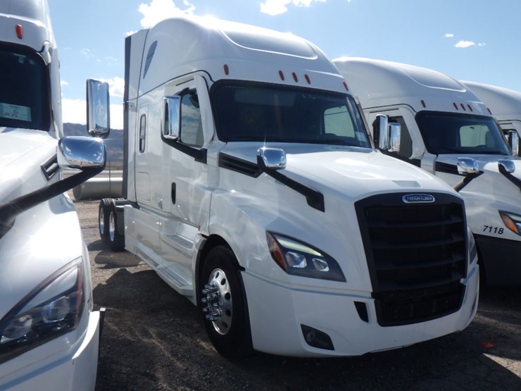 2024-freightliner-cascadia-126-image-3