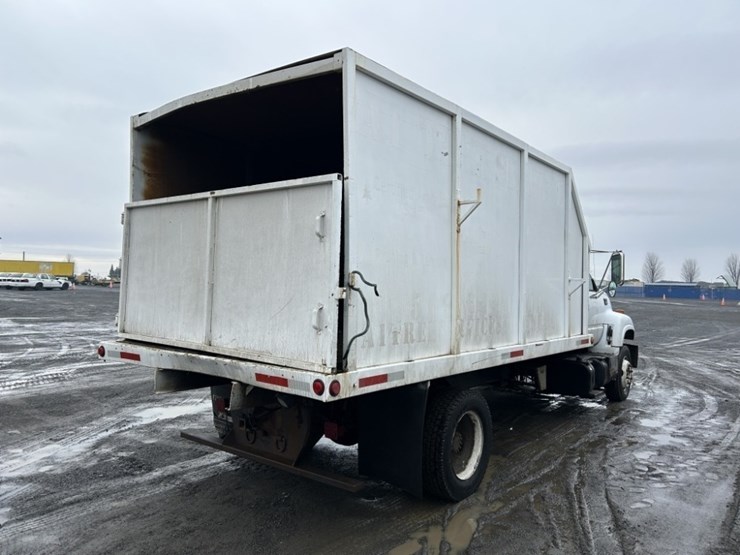 1997-chevrolet-c6500-chip-truck-image-5