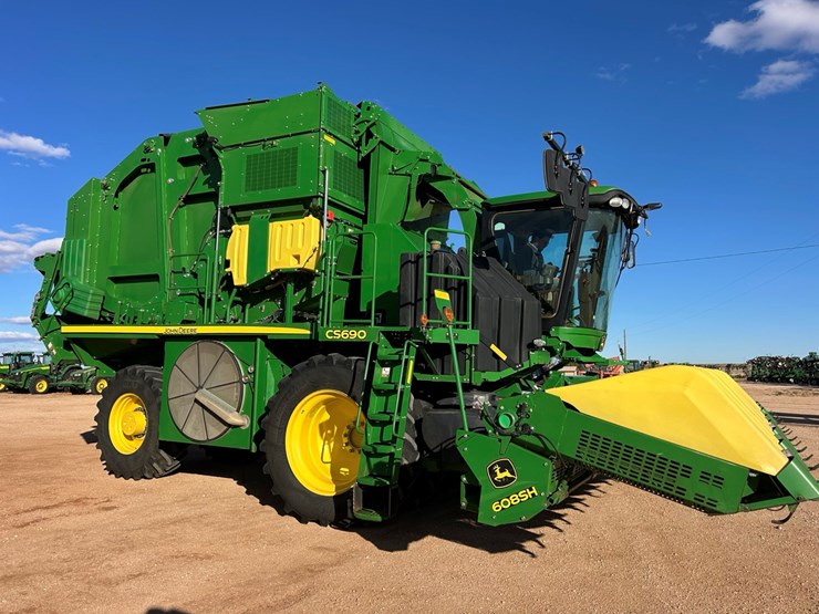 john-deere-cs690-image-1