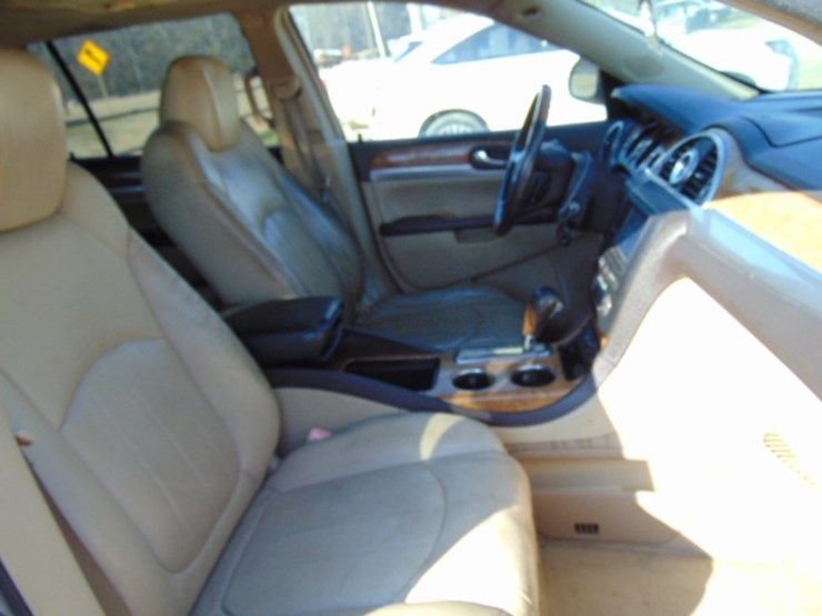 2008-buick-enclave-cxl-image-7