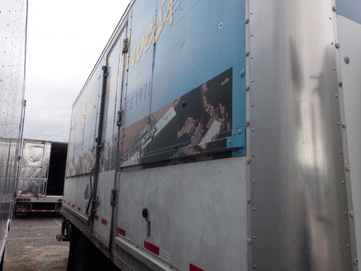 2003-international-durastar-4300-image-7