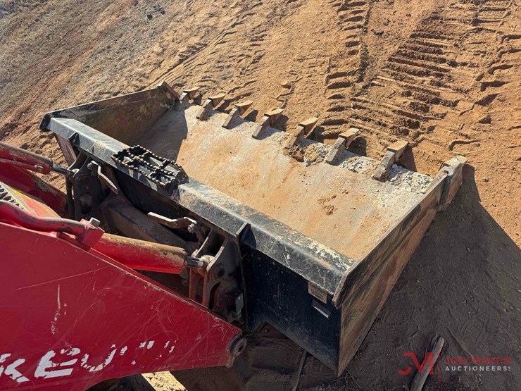 2022-takeuchi-tl6r-image-16