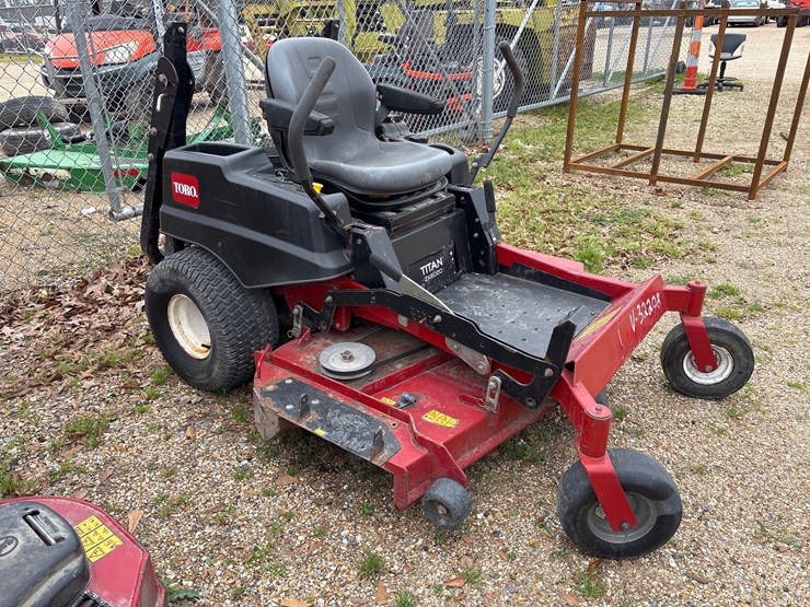 #905-•-toro-zx6020-zero-turn-mower-image-1