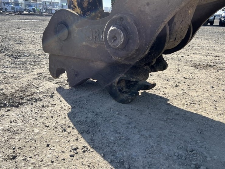 2004-deere-225c-lc-image-9