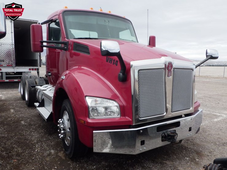 2019-kenworth-t880-image-3