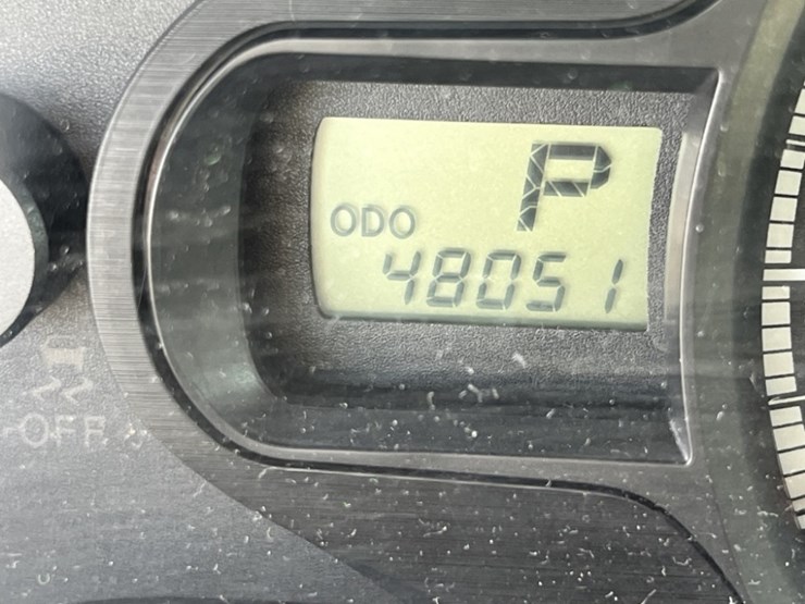 2014-toyota-sienna-le-image-29