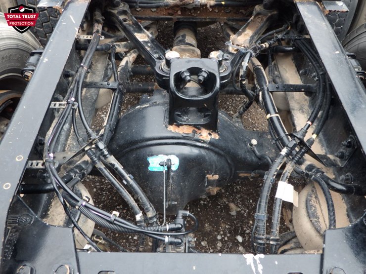 2019-kenworth-t880-image-9