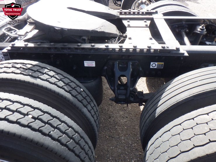 2020-kenworth-t680-image-14