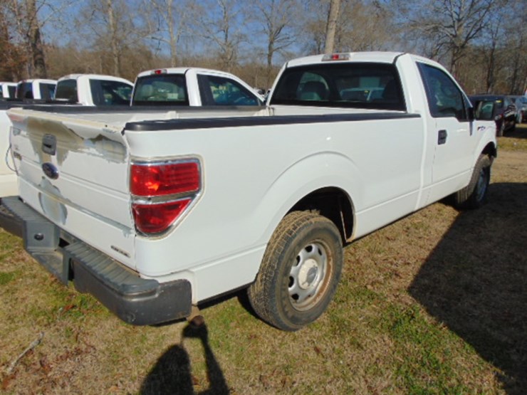 2012-ford-f150-xl-image-2