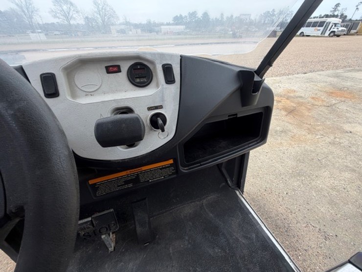 #01036-•-club-car-carryall-500-|-no-title-image-15