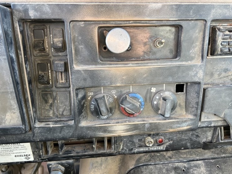 1990-international-4900-image-38