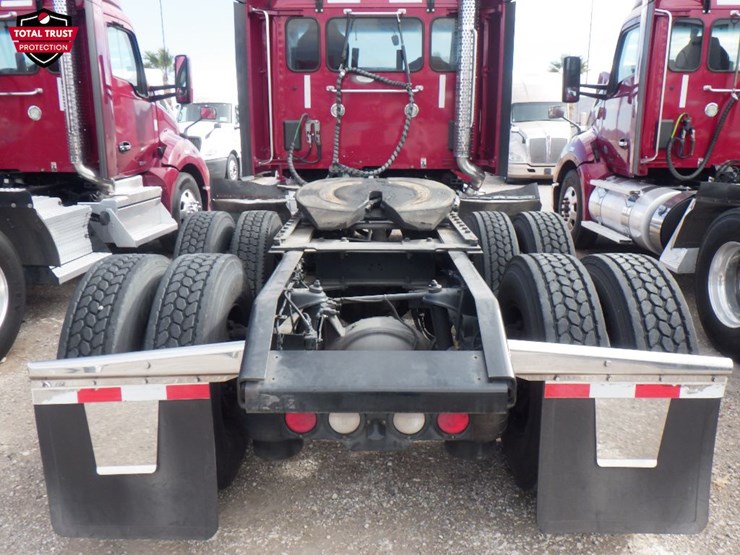 2020-kenworth-t680-image-8