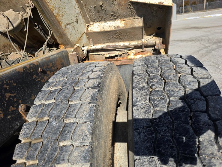 1998-mack-dm600-image-57