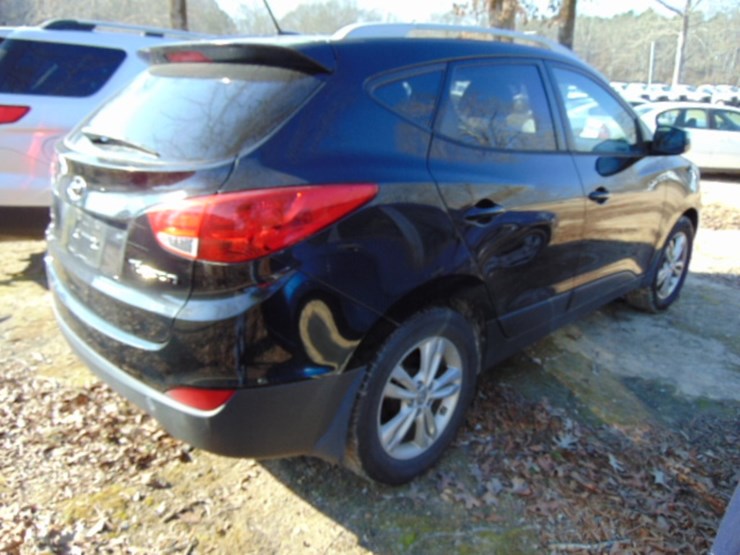 2013-hyundai-tucson-image-2