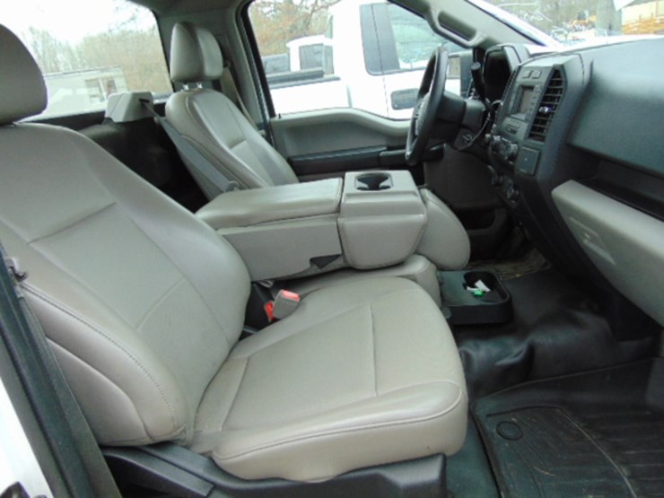 2019-ford-f150-xl-image-5