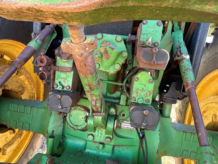 john-deere-4850-image-33